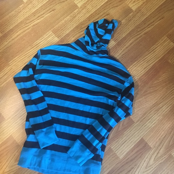 💥Final price 💥Black and blue stripped hoodie. - Picture 3 of 4