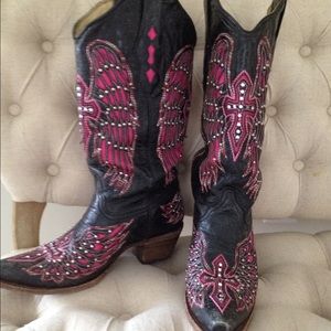 ON HOLD TILL 1/31/2017!! Beautiful Cowboy Boots