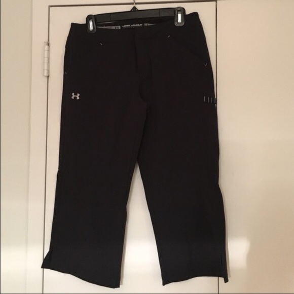 Under Armour performance golf capris