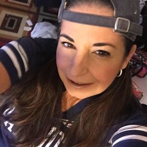 Meet your Posher, Christine