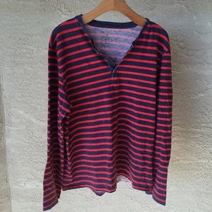 The GAP Long Sleeve Shirt