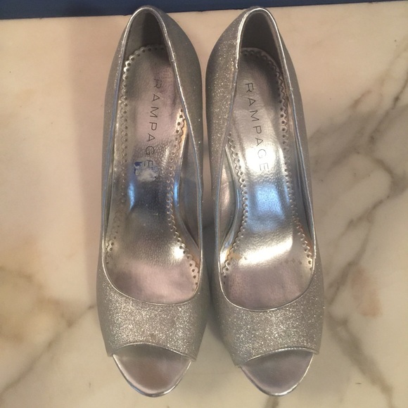 Silver glitter Rampage pumps - Picture 2 of 3