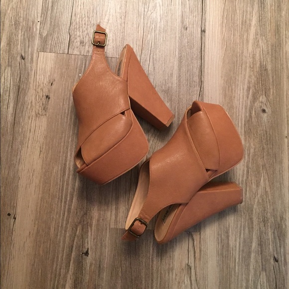 Steve Madden Shoes - 1 DAY SALE Steve Madden- Galleria