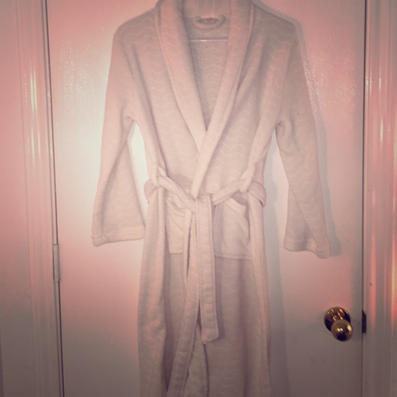 Long-length robe