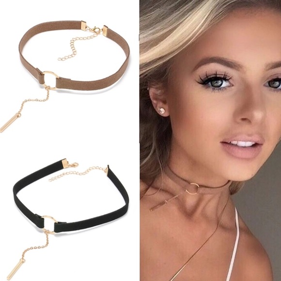 ‼️5 for $25 ‼️Faux Suede Leather Choker Gold