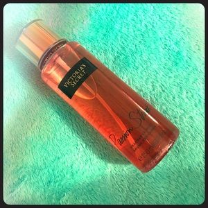 PASSION STRUCK VICTORIA'S SECRET FRAGRANCE MIST
