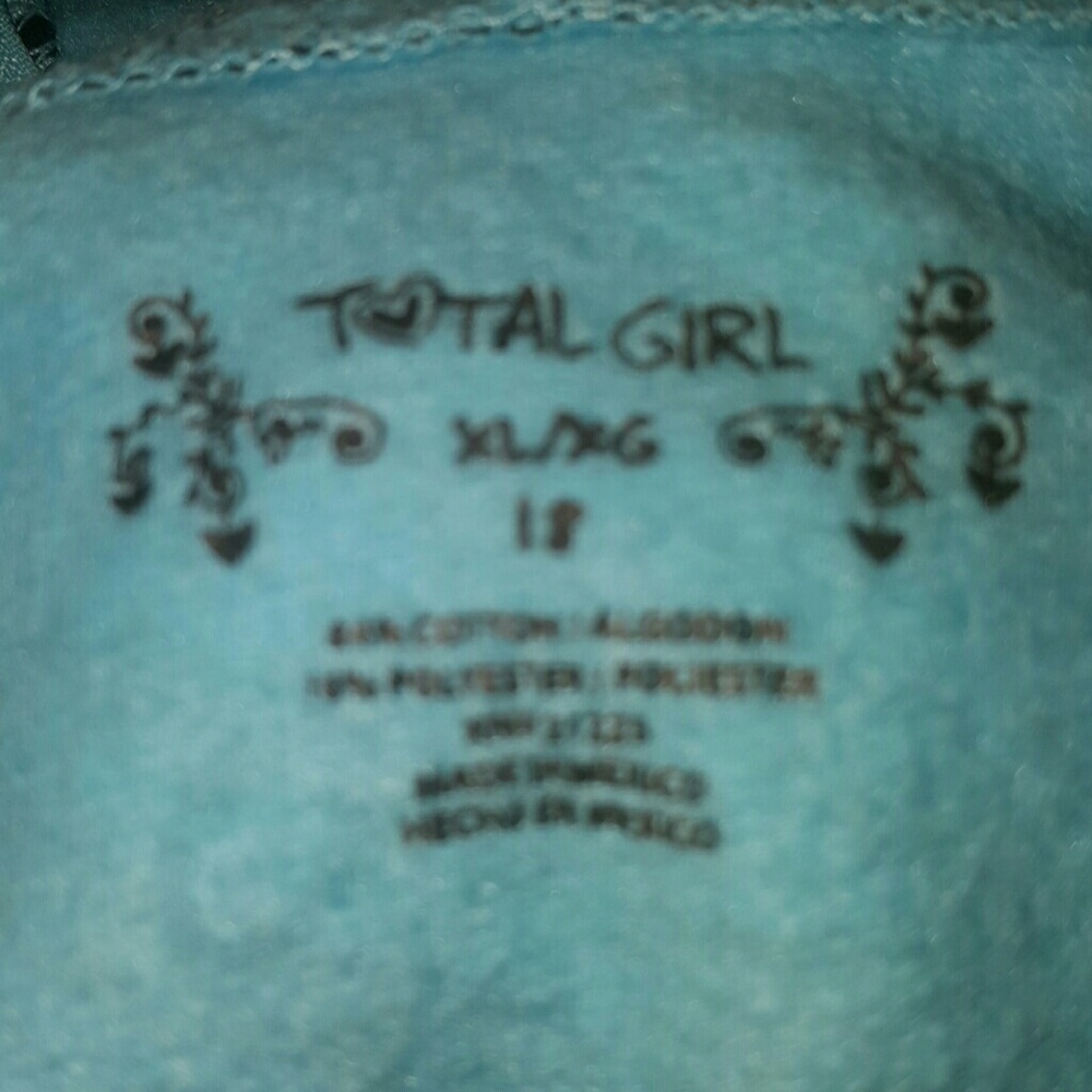 SOLD SOLD SOLD ! Size small zebra print hoodie - Picture 2 of 2