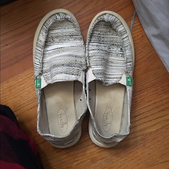 Sanuks