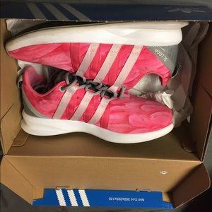 Adidas SL loop racer