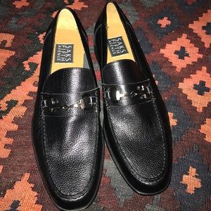 Saks Fifth Avenue Black Dress Shoes Size 8.5