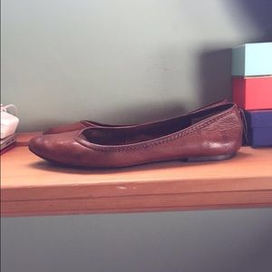 Frye Regina flat