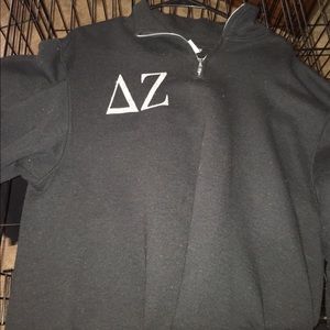 Delta zeta quarter zip