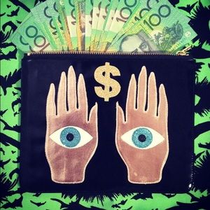 Poppy lissiman worship clutch