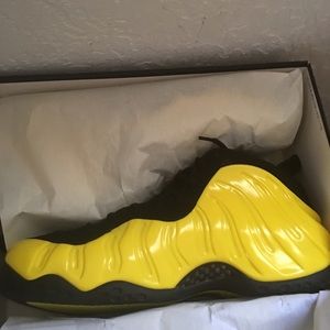 Meet your Posher, Dominique