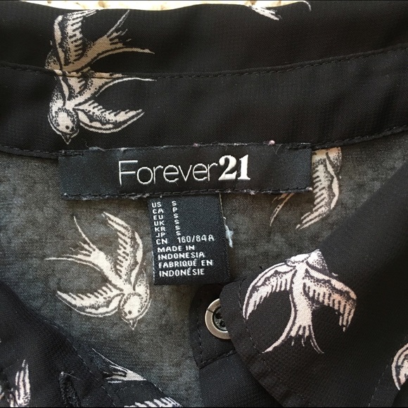 Bird pattern button up - Picture 3 of 3