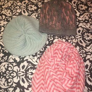 Beanies & Scarfs