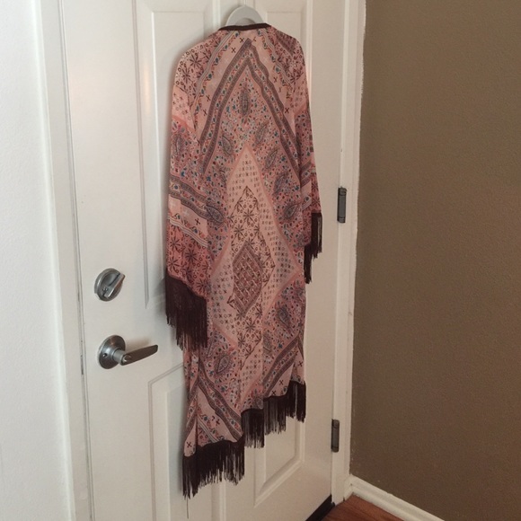 AMERICAN RAGS, NWT, Long chiffon wrap - Picture 2 of 4