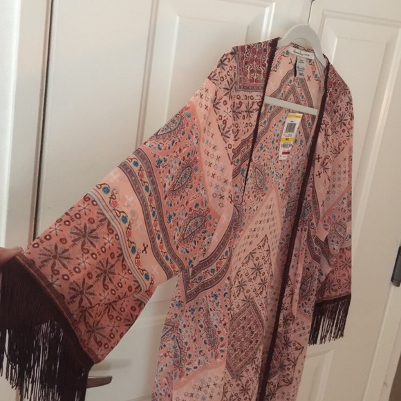 AMERICAN RAGS, NWT, Long chiffon wrap - Picture 4 of 4