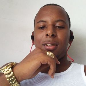 Meet your Posher, Dionicio