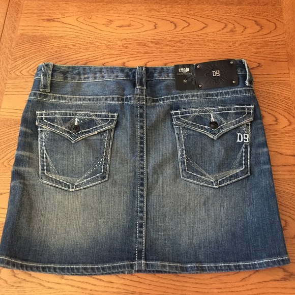 District 9 Denim Mini Skirt - Picture 2 of 3