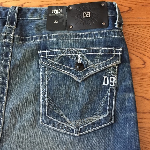 District 9 Denim Mini Skirt - Picture 3 of 3