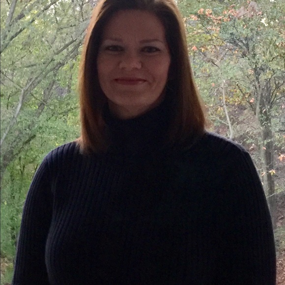 Meet your Posher, Kimberly - Picture 1 of 1