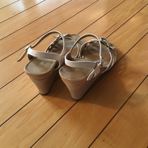 Chester Platform Nubuck Wedge Sandals in Cream – Charming  Cream wedge sandals