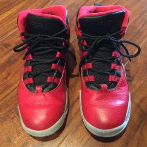 Jordan's 10's Bulls over Broadway