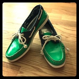 Green and navy Sperry Top-Siders