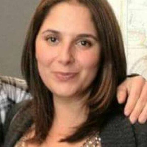 Meet your Posher, Rosslynn - Picture 1 of 1