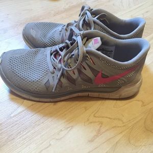 Nike Free Tennis Shoes