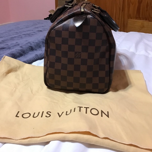 Authentic Louis Vuitton Speedy 30 bag - Picture 3 of 5