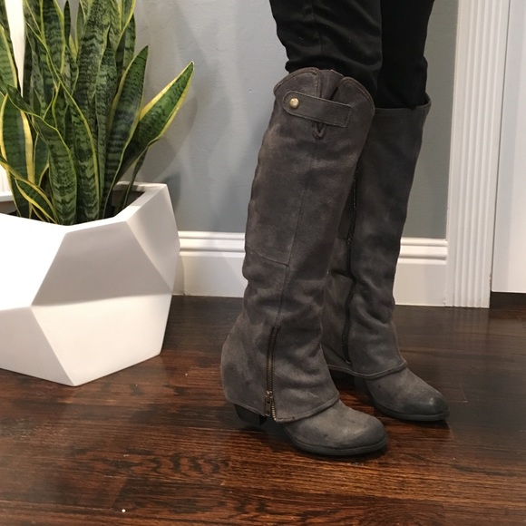 Fergie boots