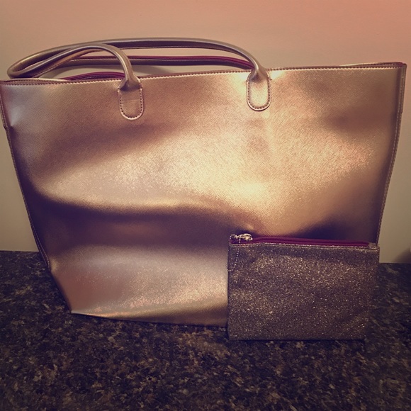 Bath and Body works VIP tote rose gold 2016