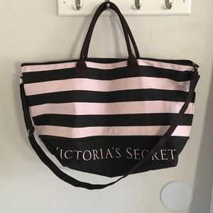 Victoria's Secret tote bag! 💕