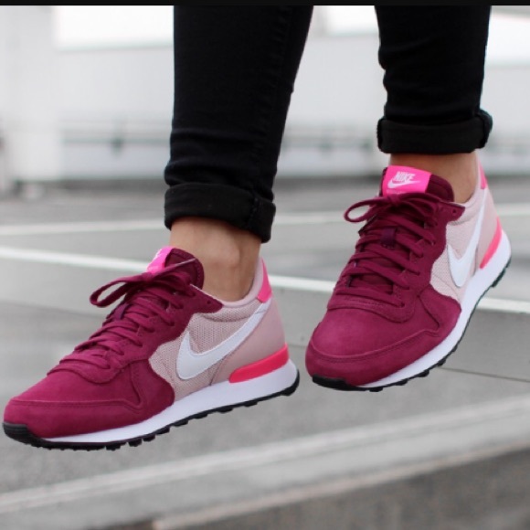 Nike Internationalist