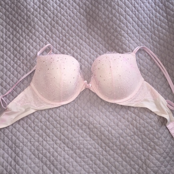 Very sexy bedazzled push up bra