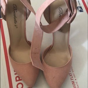 Size 6 baby pink heels