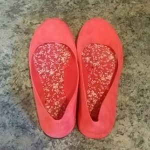 Adorable Red Flats. Size 8.5.