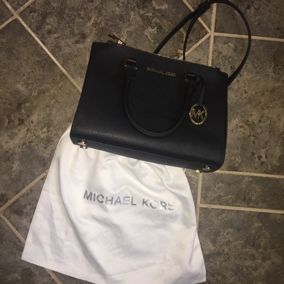 Michael Kors purse