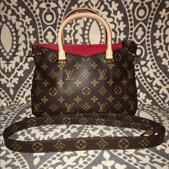 ****SOLD ON TRADESY**** LIKE NEW! Louis Vuitton Pa