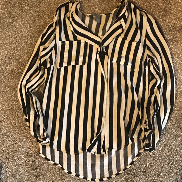 Black & white top- Size S