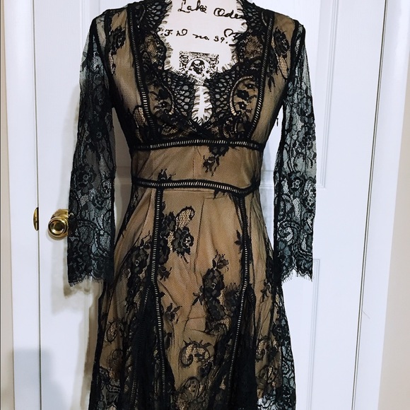 CLEARANCE Black & Tan Lace Dress - Picture 3 of 3