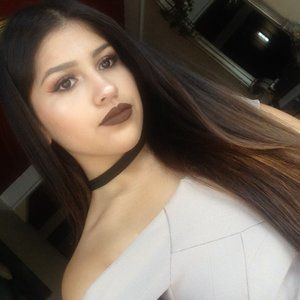 Meet your Posher, Aylin