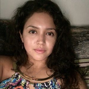 Meet your Posher, Mirna