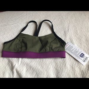NWT runday size 8