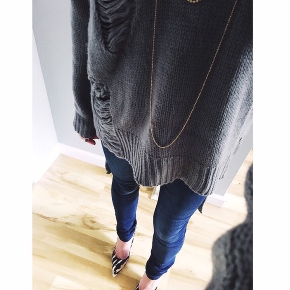 🥂HP🥂Sunahara V-drip necklace - Picture 4 of 6