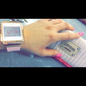 Meet your Posher, Celina