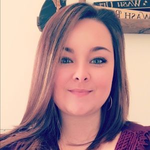 Meet your Posher, Angelena