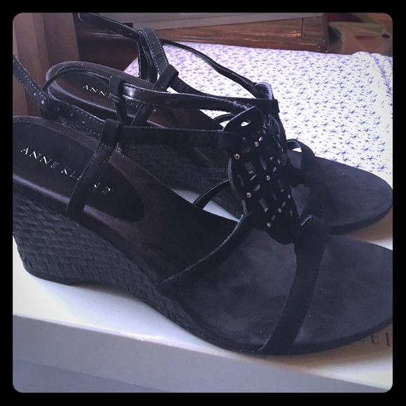 Anne Klein Black wedge straps shoes